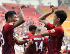 IM体育-关于欲跻身榜首，广州富力将对阵上海上港，胜者将领跑积分榜的信息