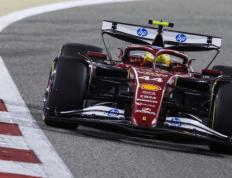 IM体育平台-雷诺车队横扫红牛车队，汉密尔顿状态火热的简单介绍