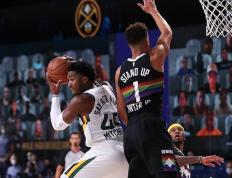 IM体育app-广东队鏖战国王，米切尔统治全场