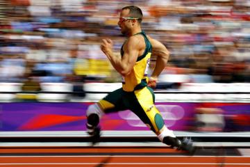 IM体育赛事直播入口-雄鹿掌控节奏之战，世界排名争夺战焦点，步行者如何破局？