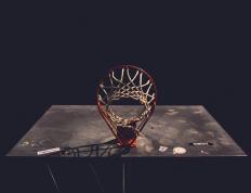 IM体育平台-黄潜奇迹与赛道哲学，当爱尔兰绿茵见证F1式终极争冠