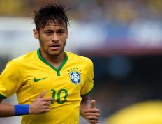 IM体育官方网站-当东方铁骑遇上红色旋风，江苏横扫公牛背后的詹姆斯式启示