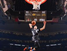 IM体育网页版登录入口-赛道上的孤勇者，周冠宇扛起哈斯车队，横扫雷诺的传奇一夜