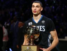 IM体育官方平台-当传统碰撞新潮，ATP总决赛的战术预演与拉沃尔杯的精神回响，西西帕斯状态何以持续燃烧？