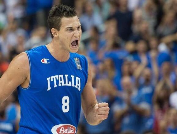 IM体育在线注册-雄鹿逆转火箭，加里纳利绝境逆转的简单介绍