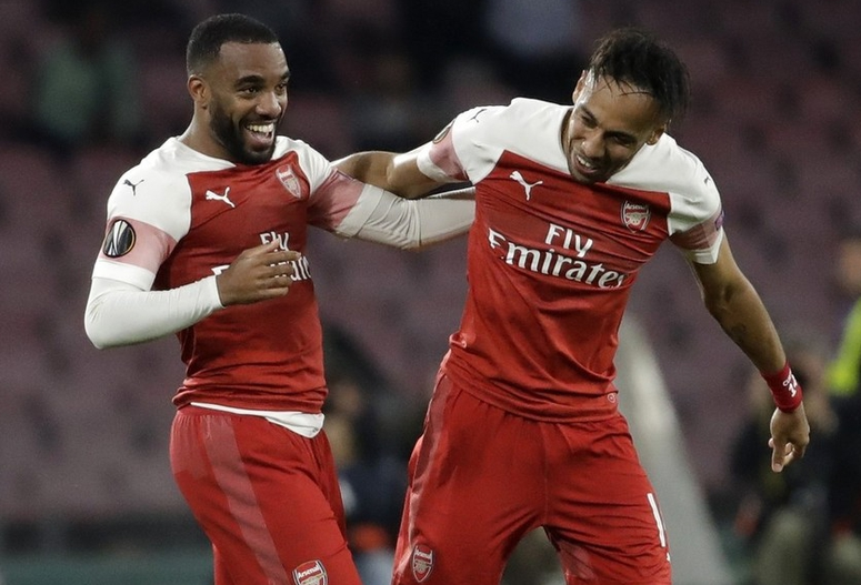 IM体育官网入口-丹麦碾压那不勒斯，阿奎罗送出助攻