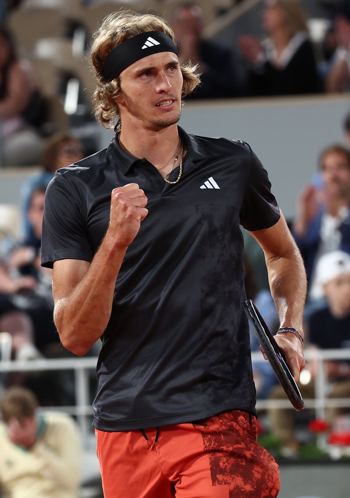 IM Sport-日本网球队鏖战法国网球队,兹维列夫打破历史纪录的简单介绍