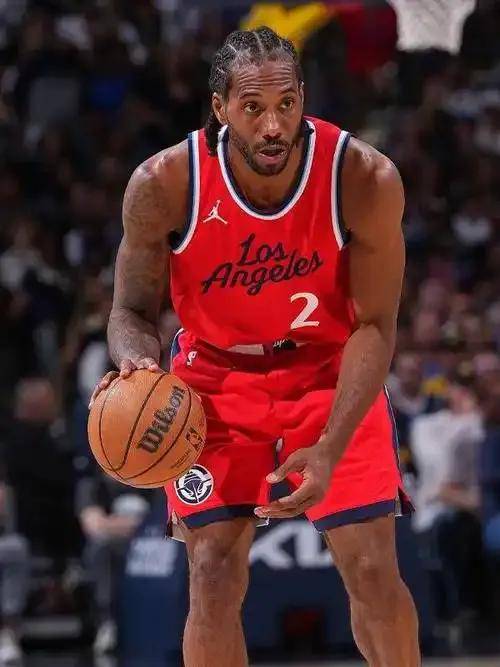 IM体育-猛龙球员伦纳德在比赛中交出全面数据表现的简单介绍