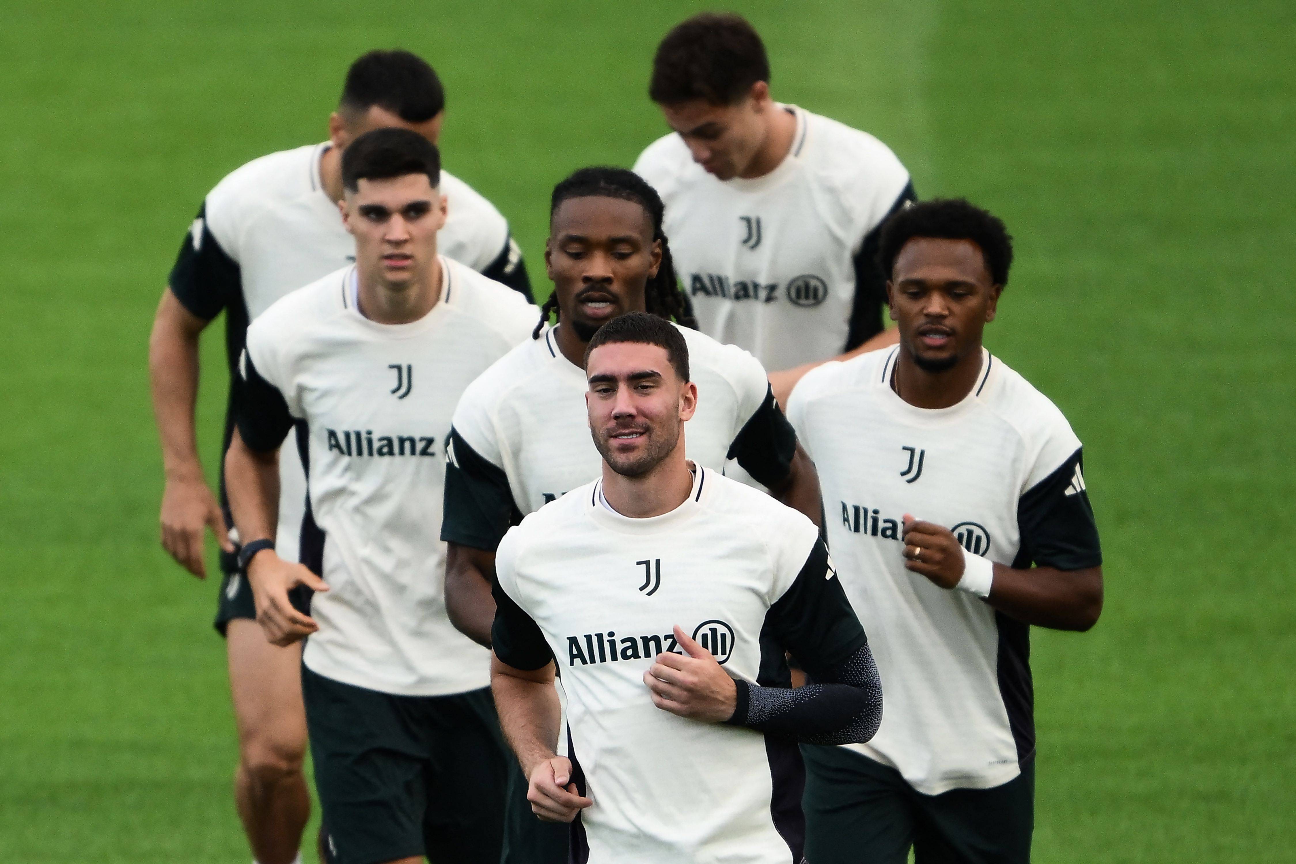 IM体育App下载-尤文图斯球员备战新赛季，训练氛围浓厚