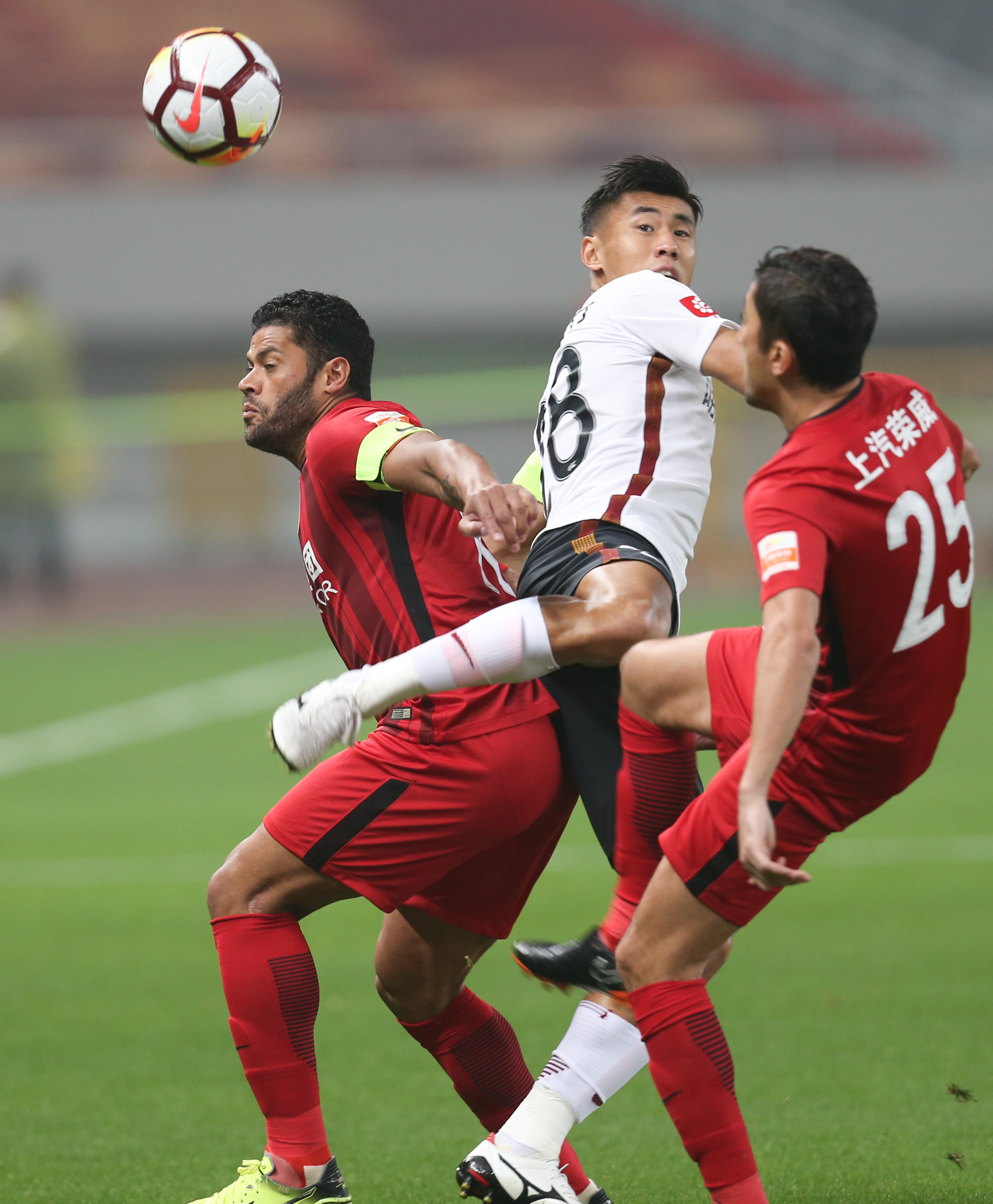 IM Sport-上海上港队气势如虹，势不可挡地取胜的简单介绍