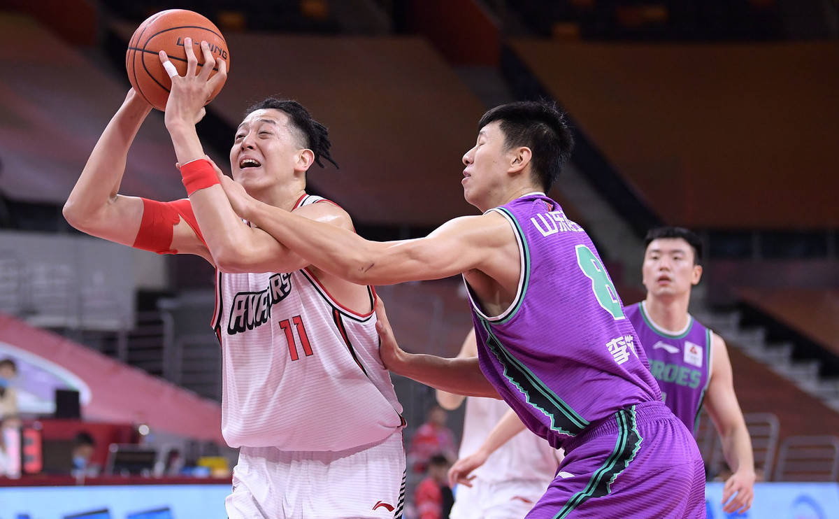 IM体育社区互动入口-包含深圳男篮逆转山东，士气大振的词条