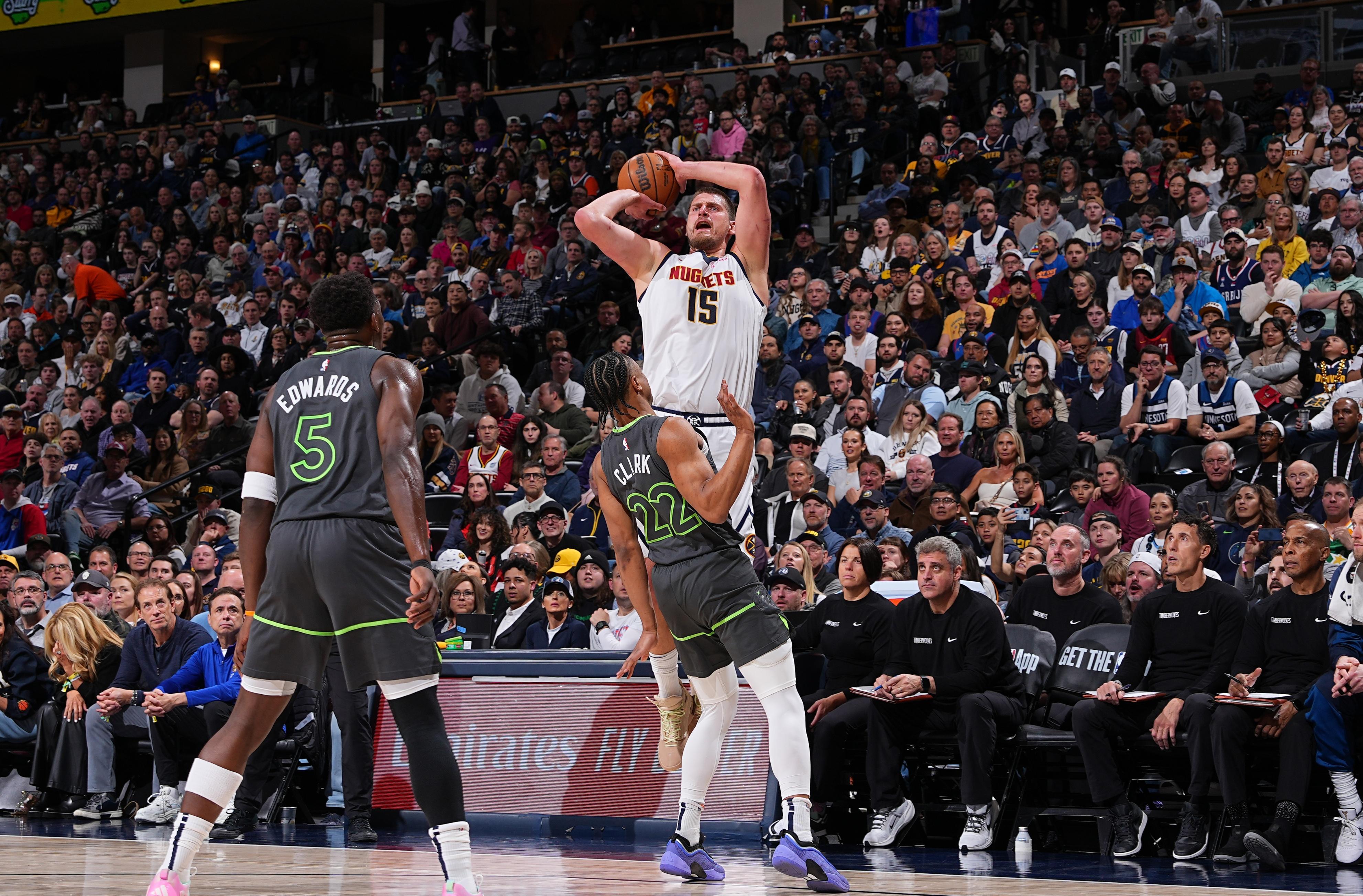 IM体育平台-篮球对抗赛国王队横扫森林狼