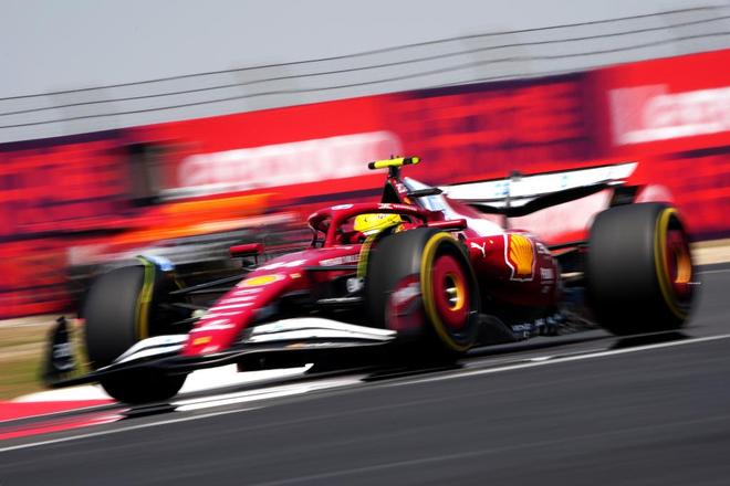 IM体育App下载-法拉利鏖战威廉姆斯，汉密尔顿高光表现的简单介绍