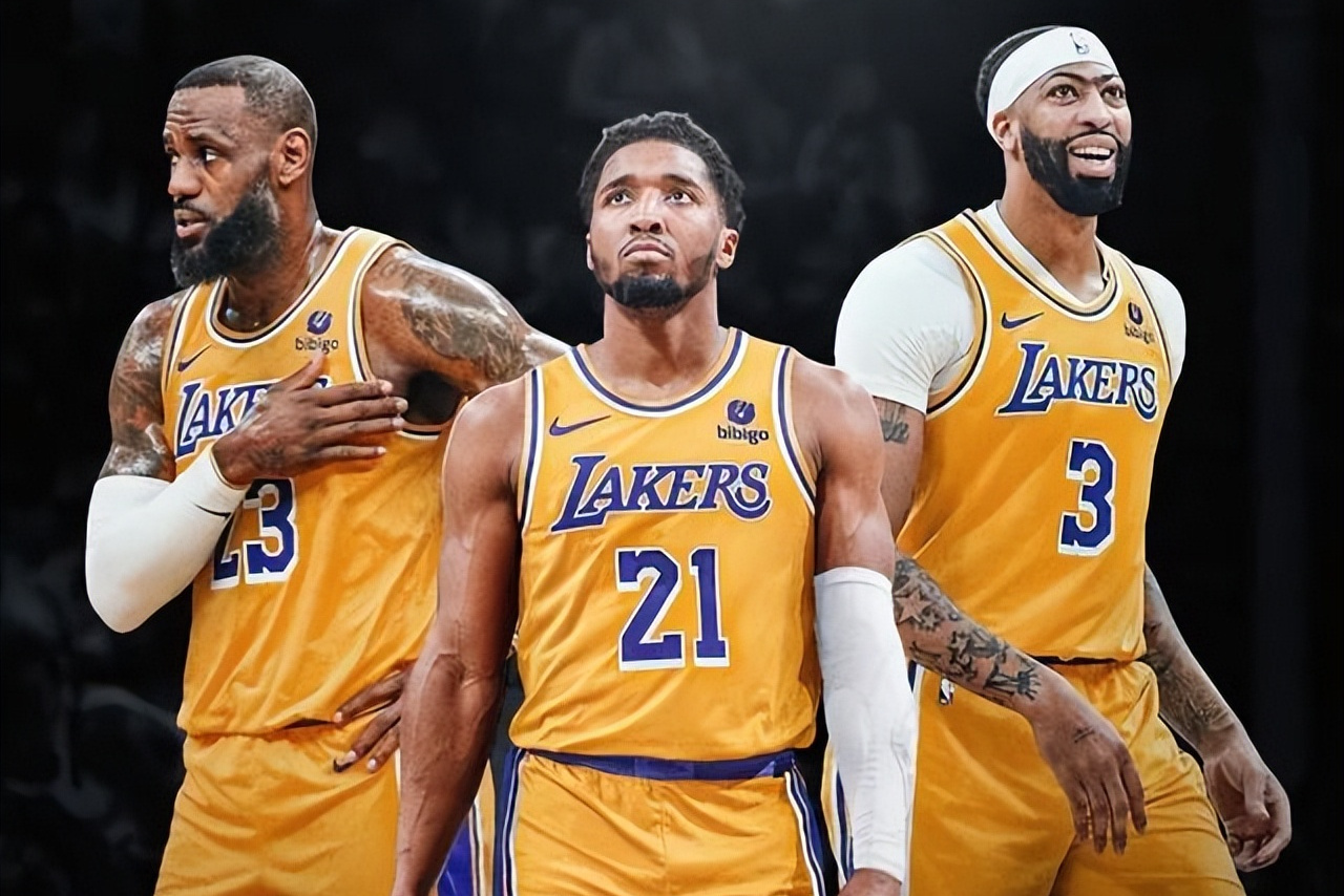 IM体育网页版登录入口-关于凯尔特人碾压鹈鹕，米切尔扛起全队的信息